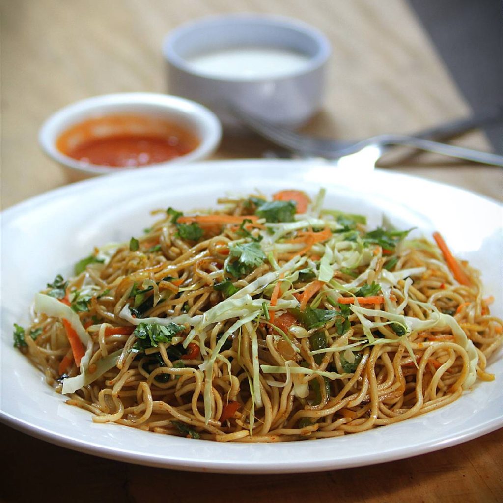 Noodles lo mein in vegetarian version