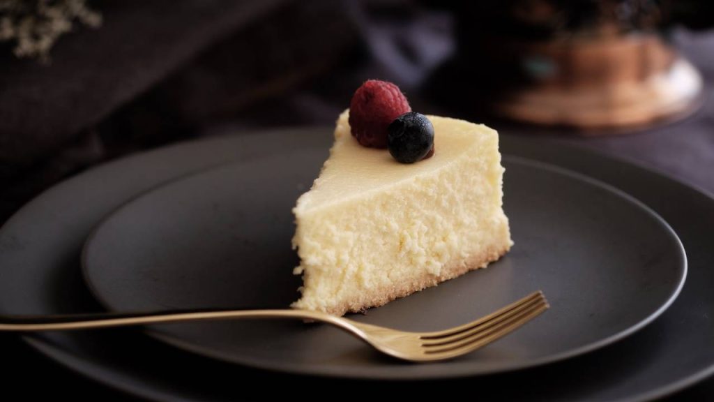 Vegan cheesecake and cheesecake fondue recipes