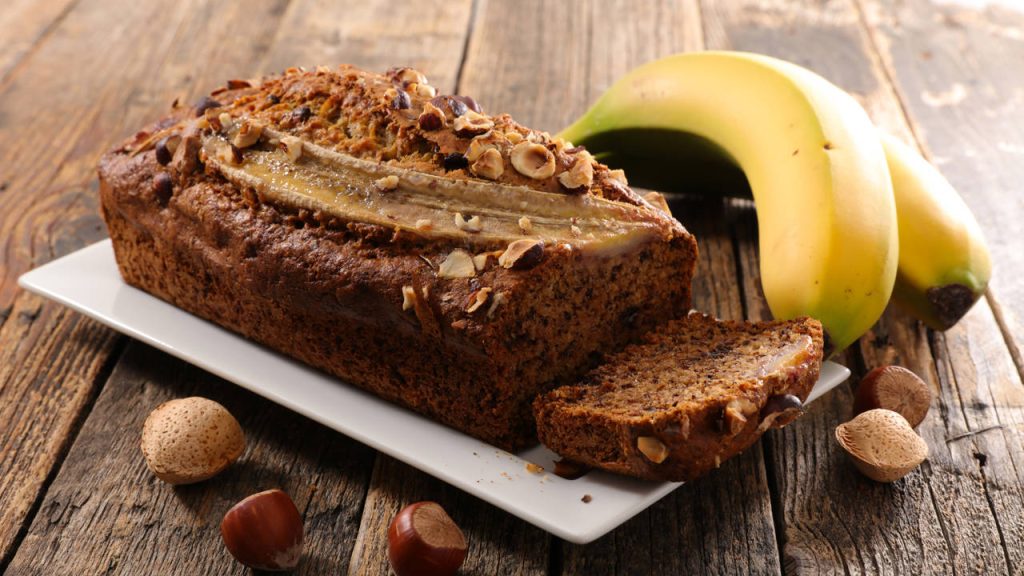 A very easy banana bread recipe (and 7 tips to make it spectacular)