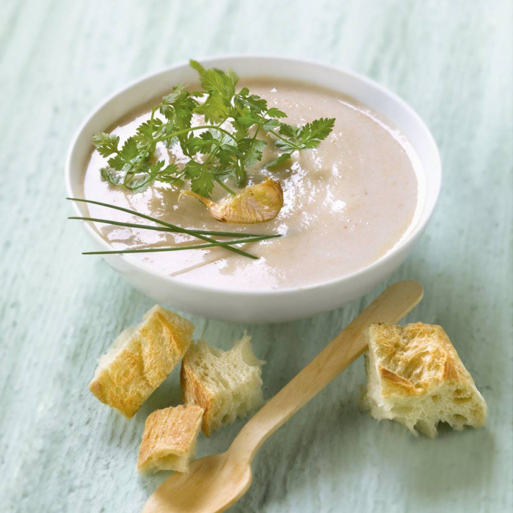 Garlic soup fine cream recipe