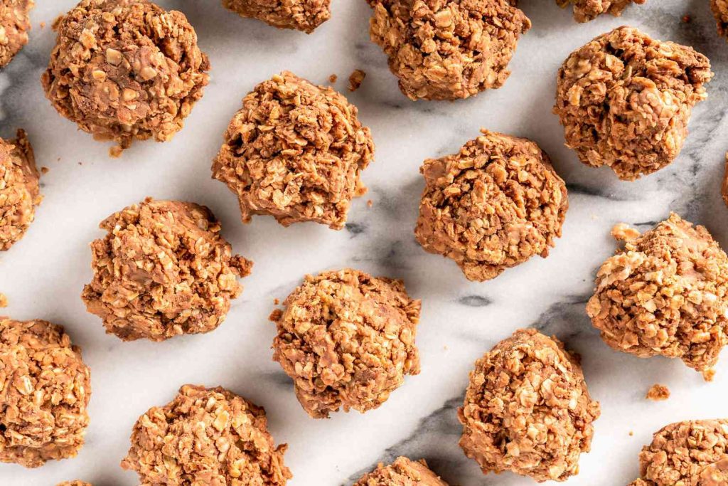 The easiest recipe for oatmeal and chocolate cookies it